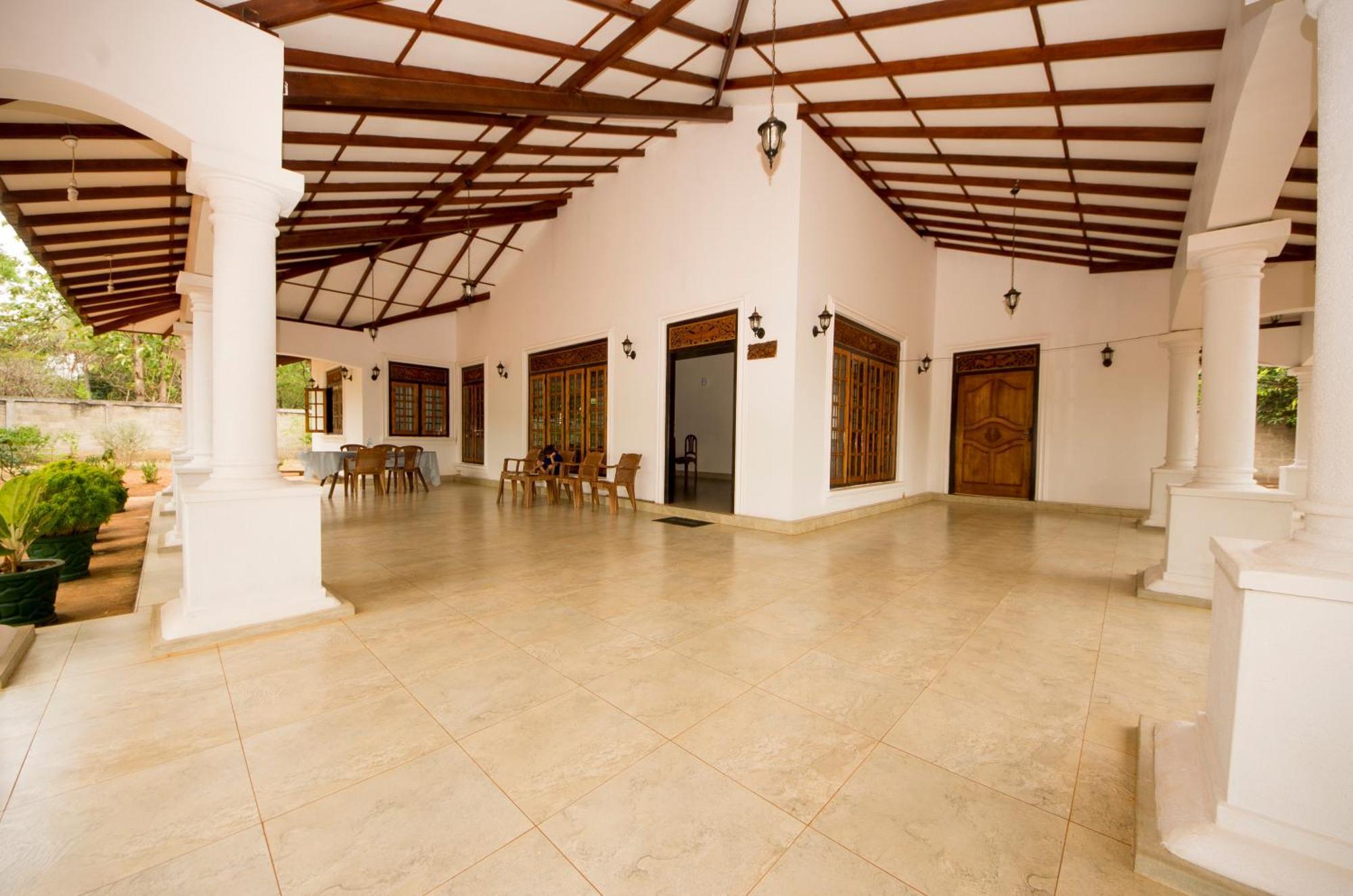 First House Mihintale Hotel Bagian luar foto